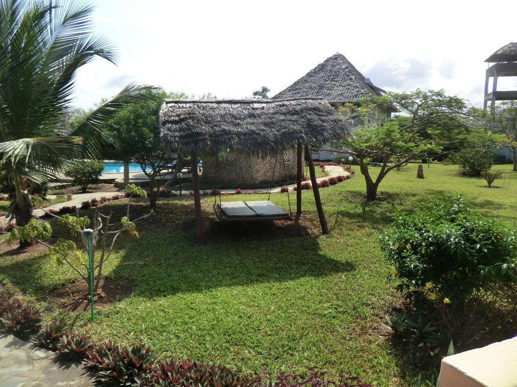 Marula Park Villa Diani Beach Room photo