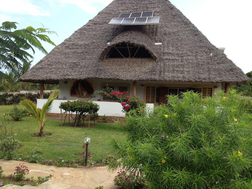 Marula Park Villa Diani Beach Room photo